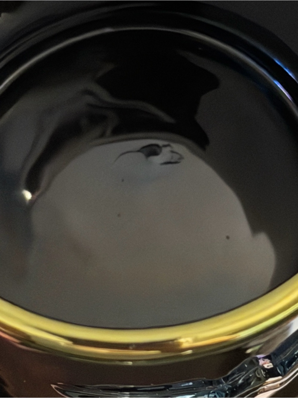 Wonder Woman Iridescent Logo Mug - Picture 5 of 5